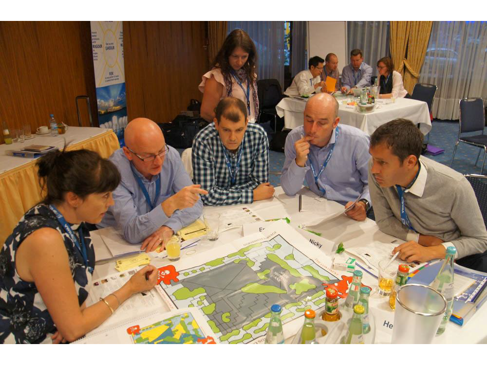 LDP-EMEA-APAC 2015_Pictures-People-2_Page_40